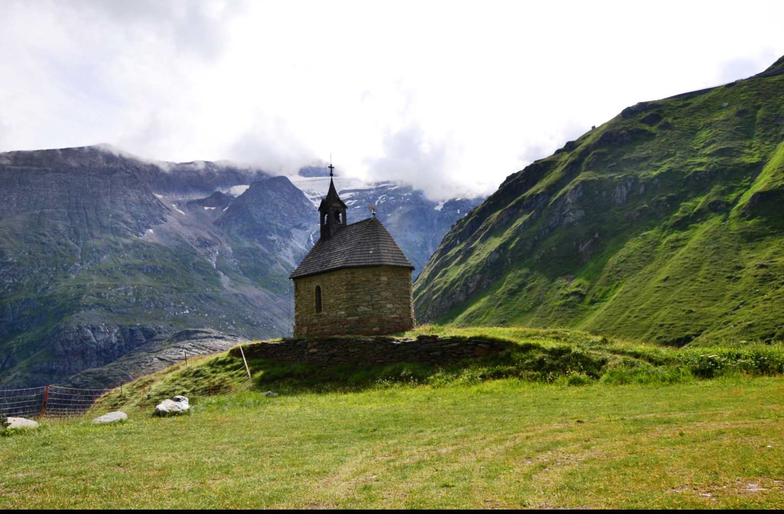 Tapeta alpskakrajina