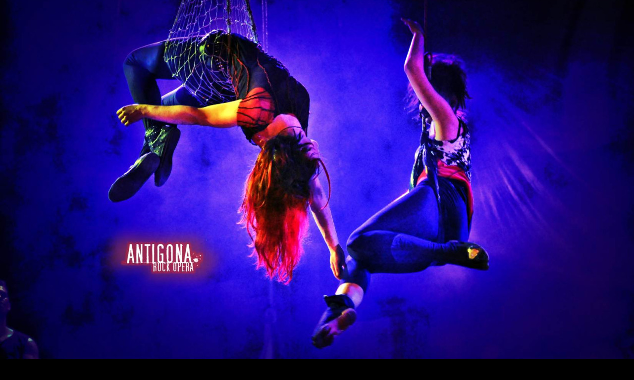 Tapeta antigona_rockopera