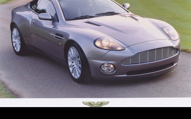 Tapeta astonmartin3