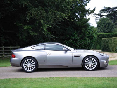Tapeta: Aston Martin 7