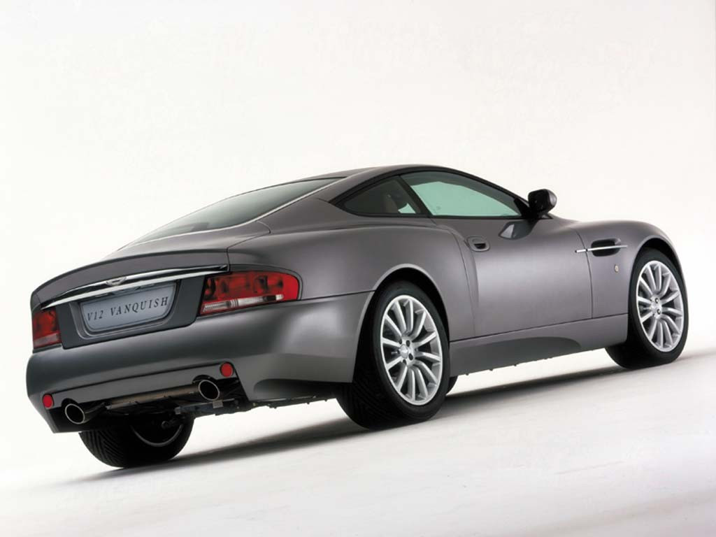 Tapeta astonmartin9