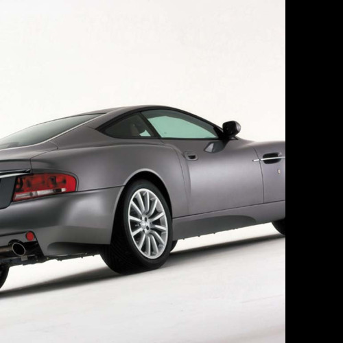 Tapeta astonmartin9