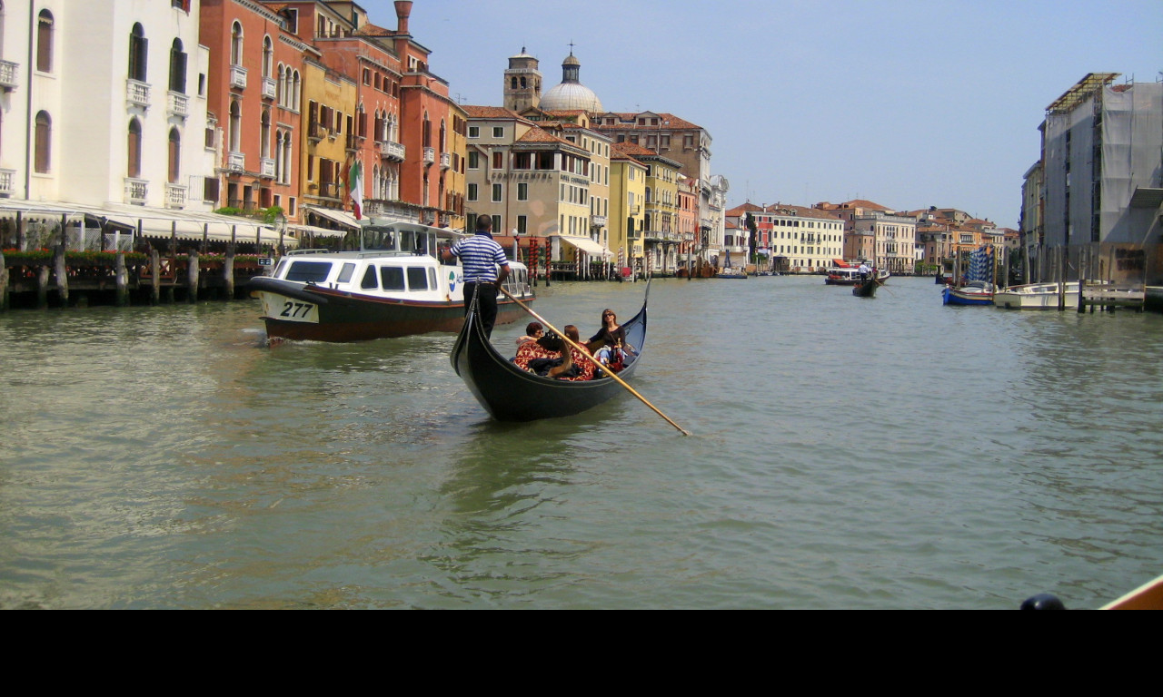 Tapeta benatky__gondola