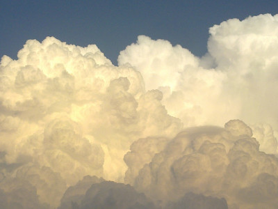 Tapeta: Bouřkové mraky