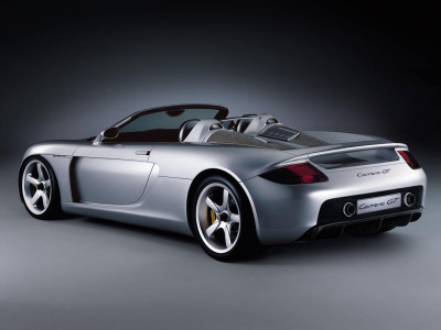 Tapeta: Carrera GT 2