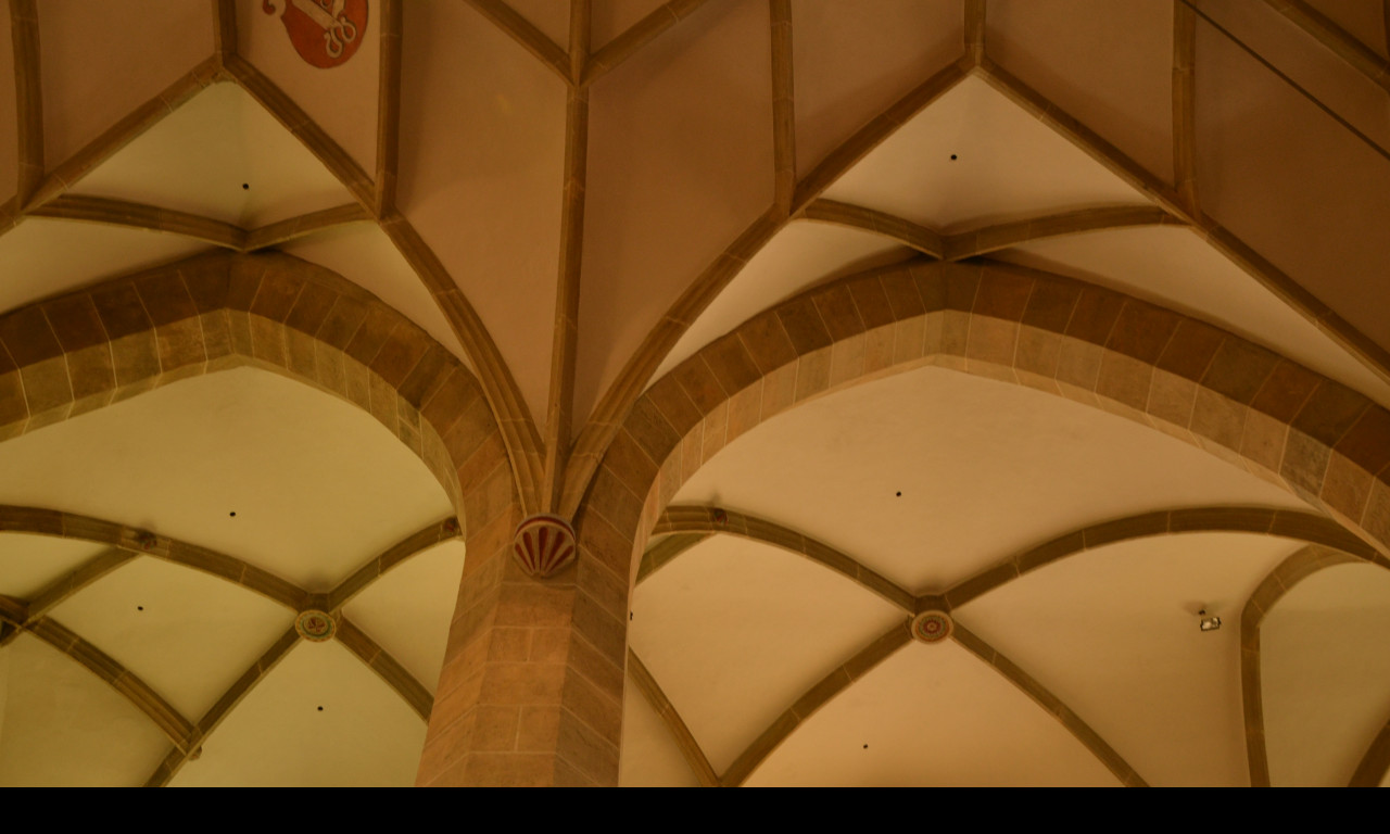 Tapeta chramova_klenba_1