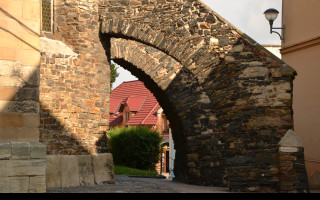 Tapeta chramove_oblouky