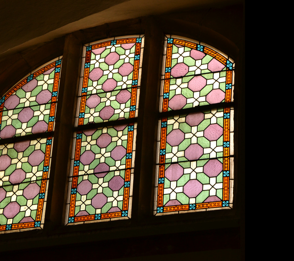 Tapeta chramove_okno_1