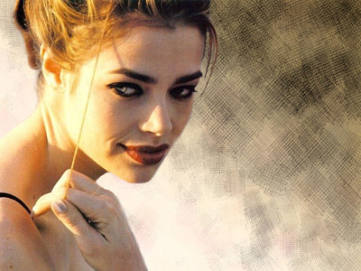 Tapeta: Denise Richards