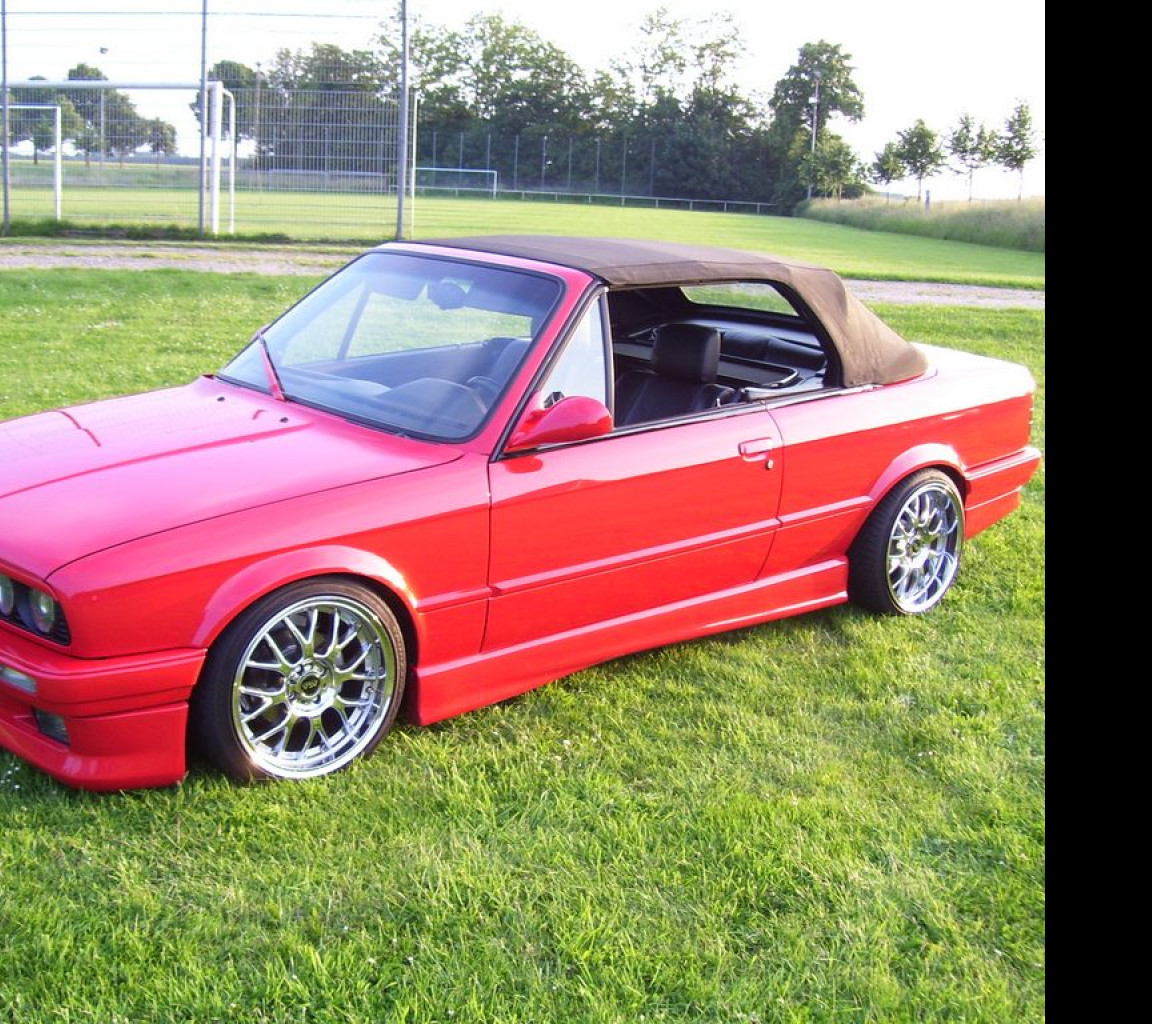 Tapeta e30_cabrio_red