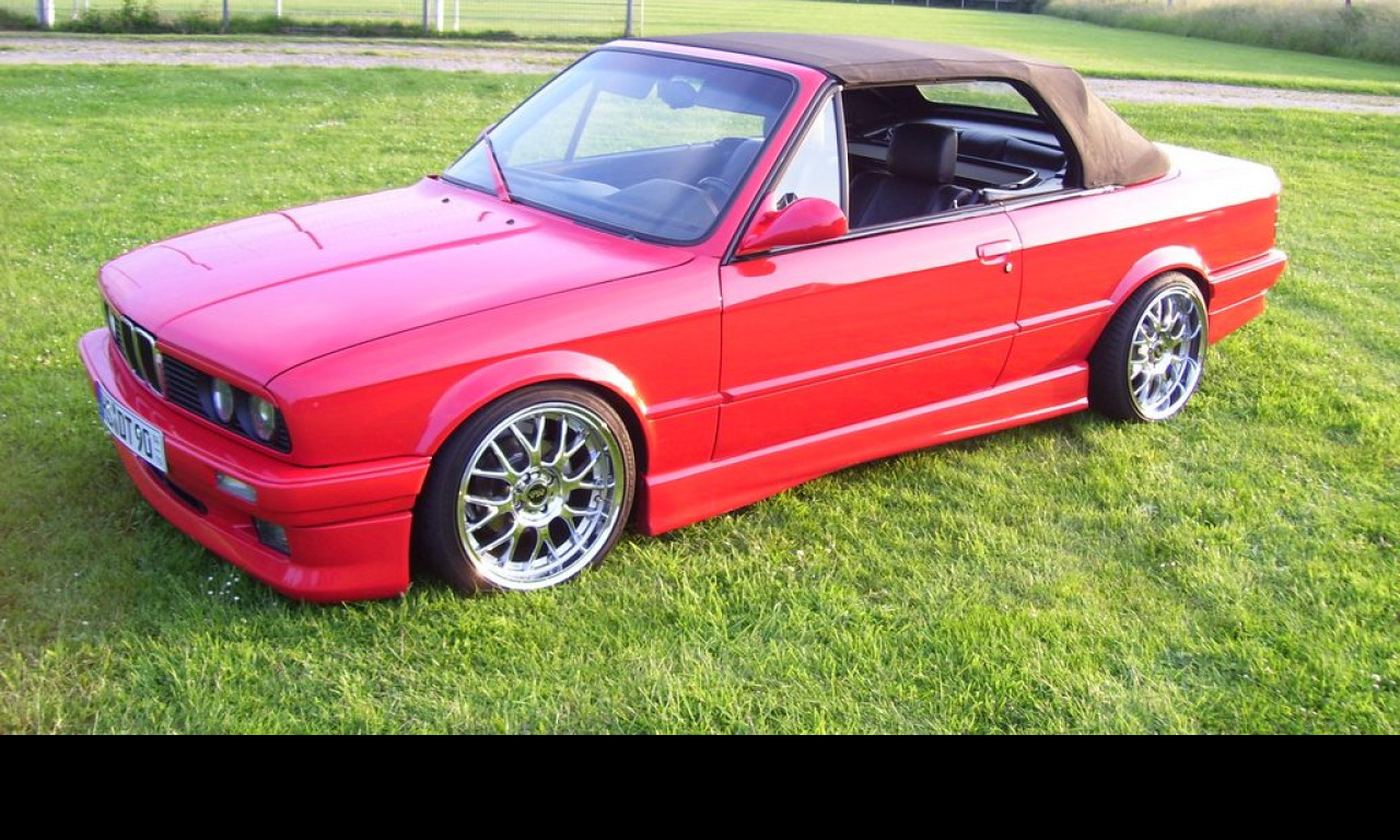 Tapeta e30_cabrio_red