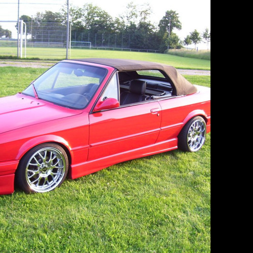 Tapeta e30_cabrio_red
