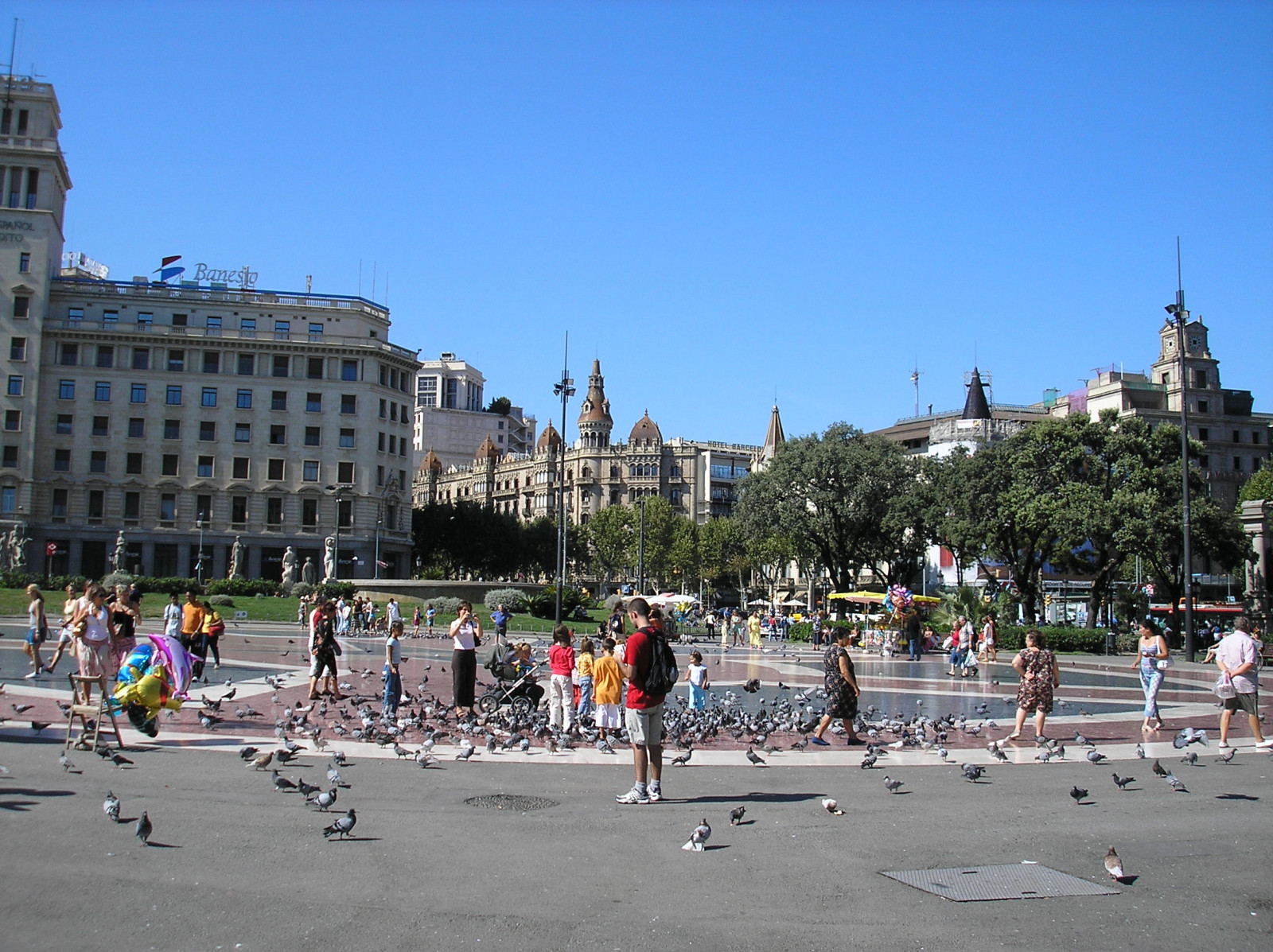 Tapeta e_barcelona_placa_decatalunya4