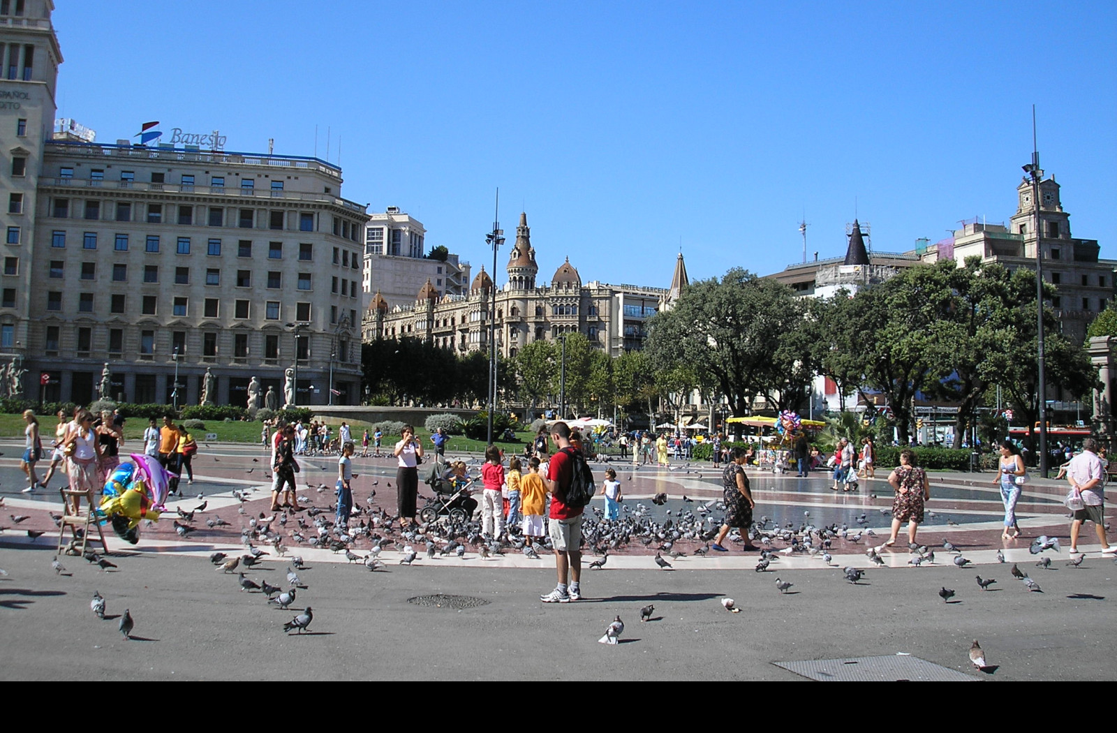 Tapeta e_barcelona_placa_decatalunya4