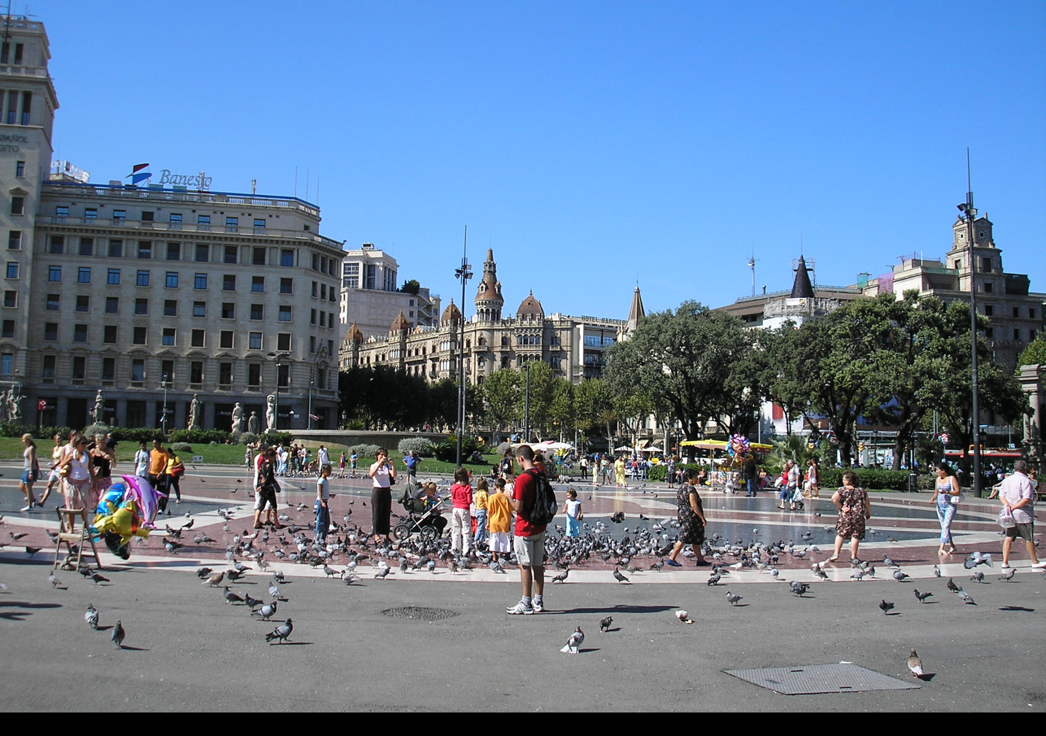 Tapeta e_barcelona_placa_decatalunya4