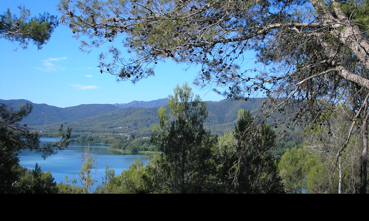 Tapeta e_lago_de_banyoles_1