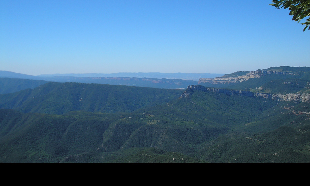 Tapeta e_zona_volcanica_garrotxa_02