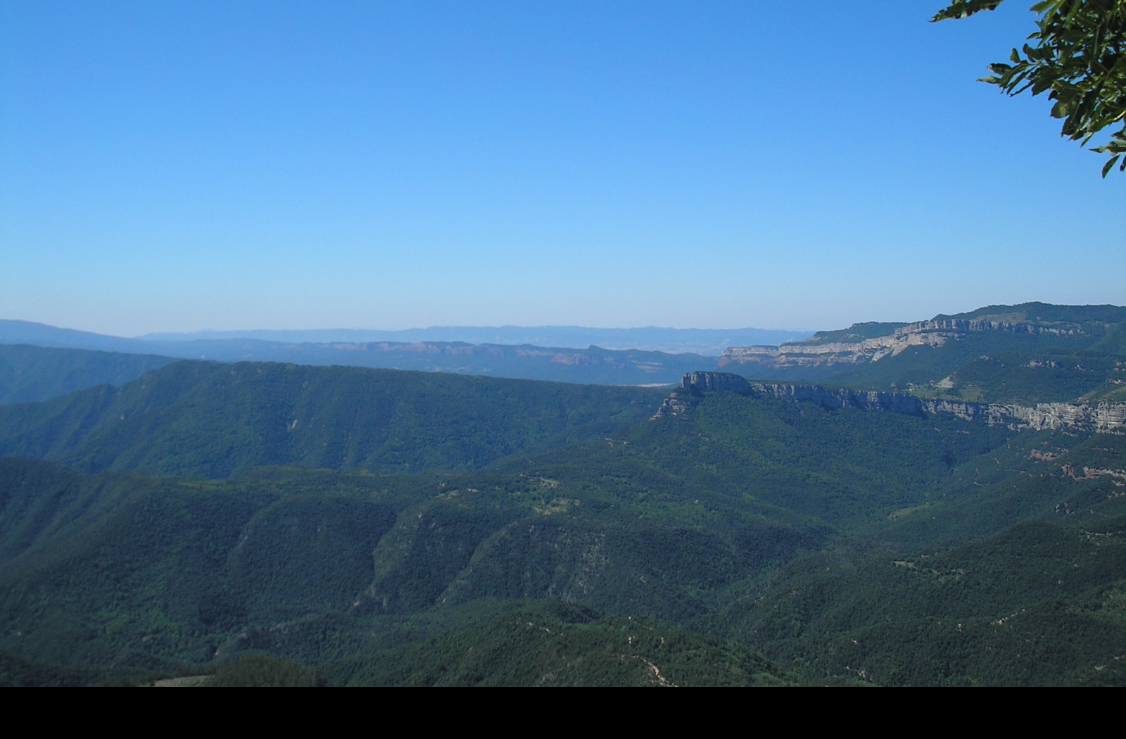 Tapeta e_zona_volcanica_garrotxa_02