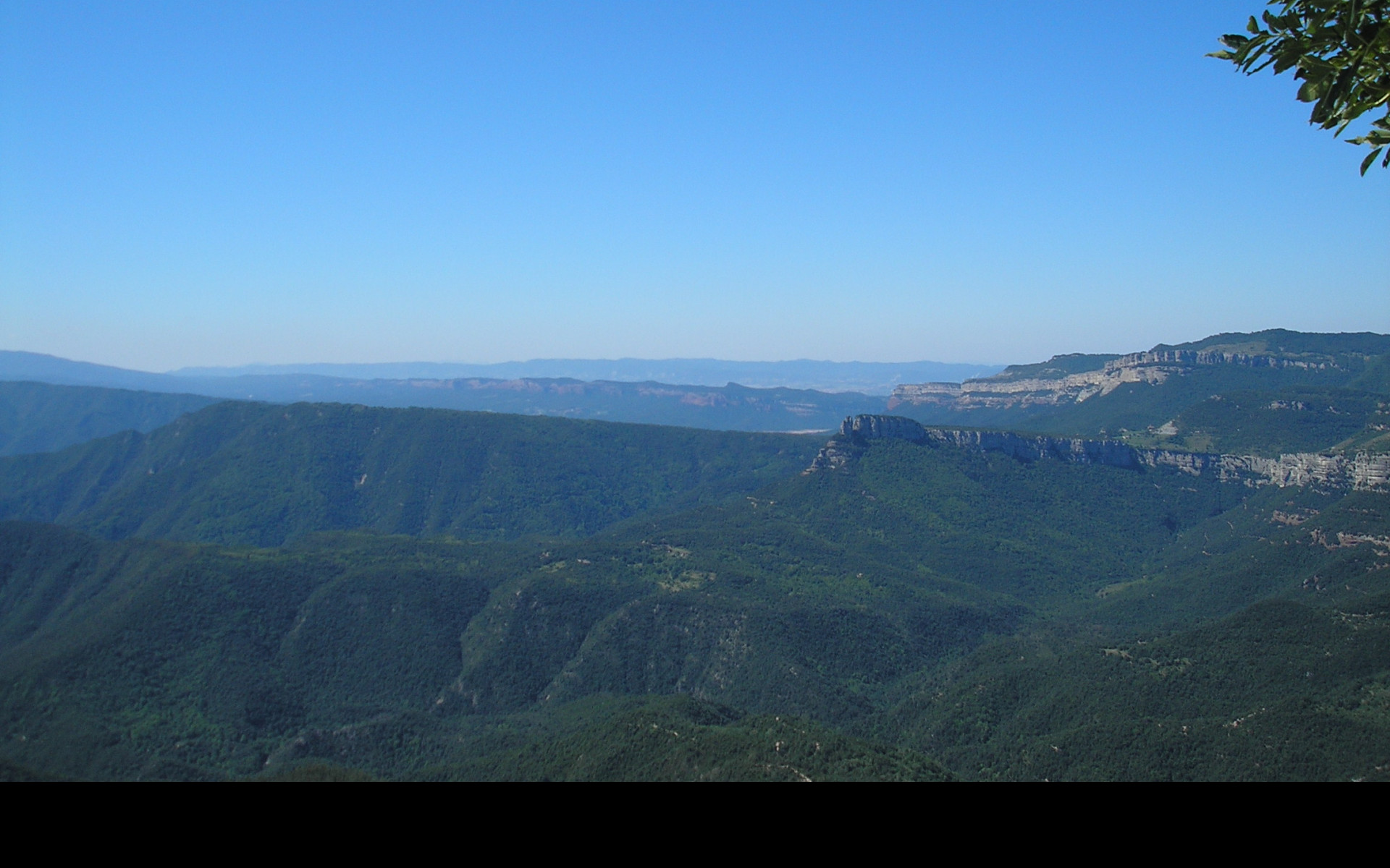 Tapeta e_zona_volcanica_garrotxa_02