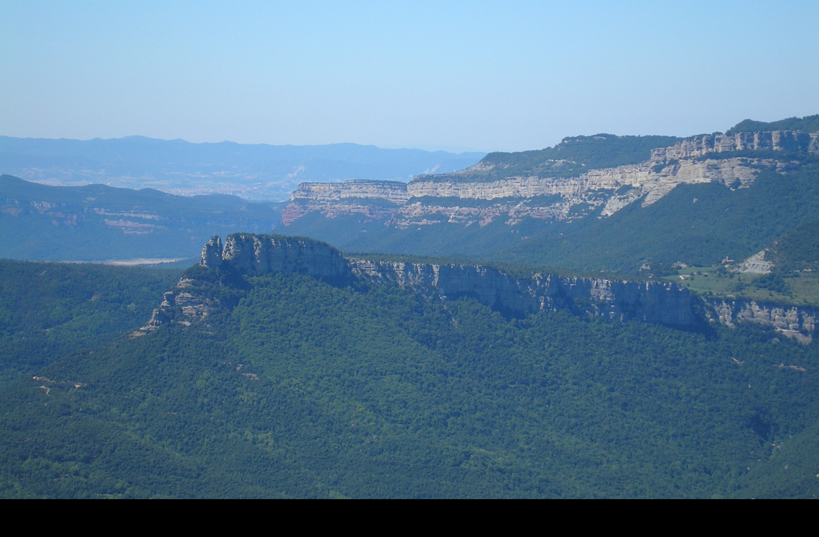 Tapeta e_zona_volcanica_garrotxa_04