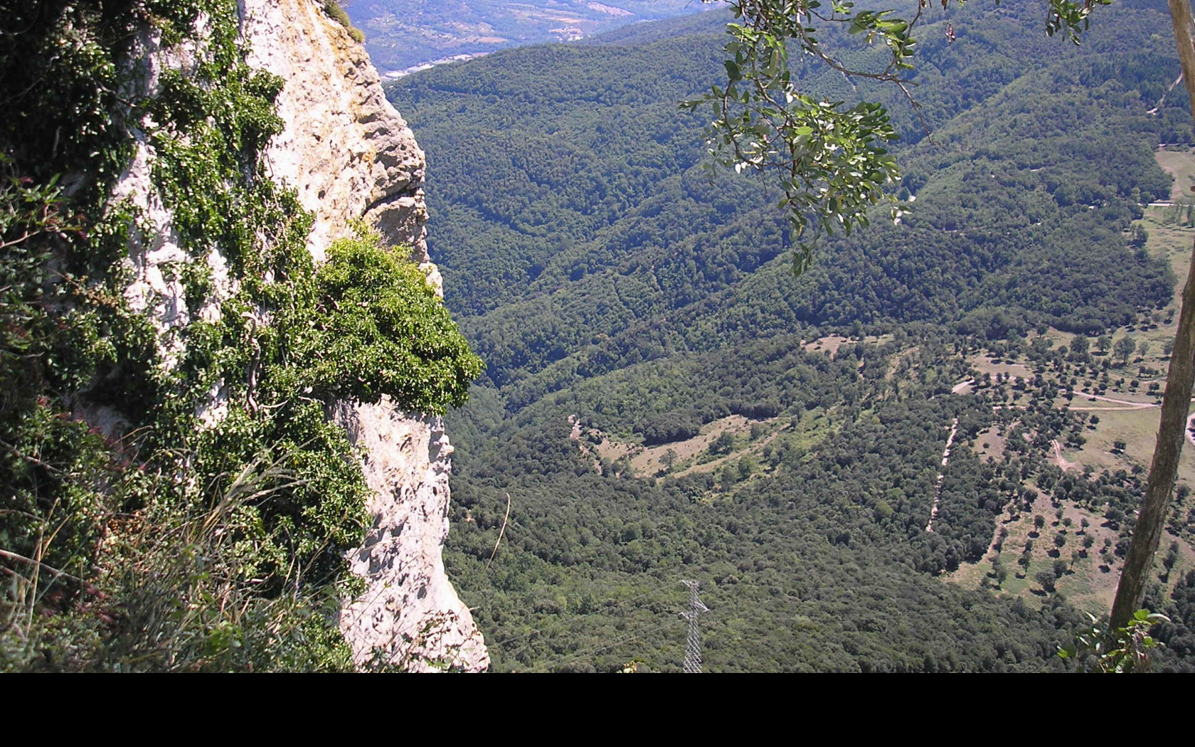 Tapeta e_zona_volcanica_garrotxa_05