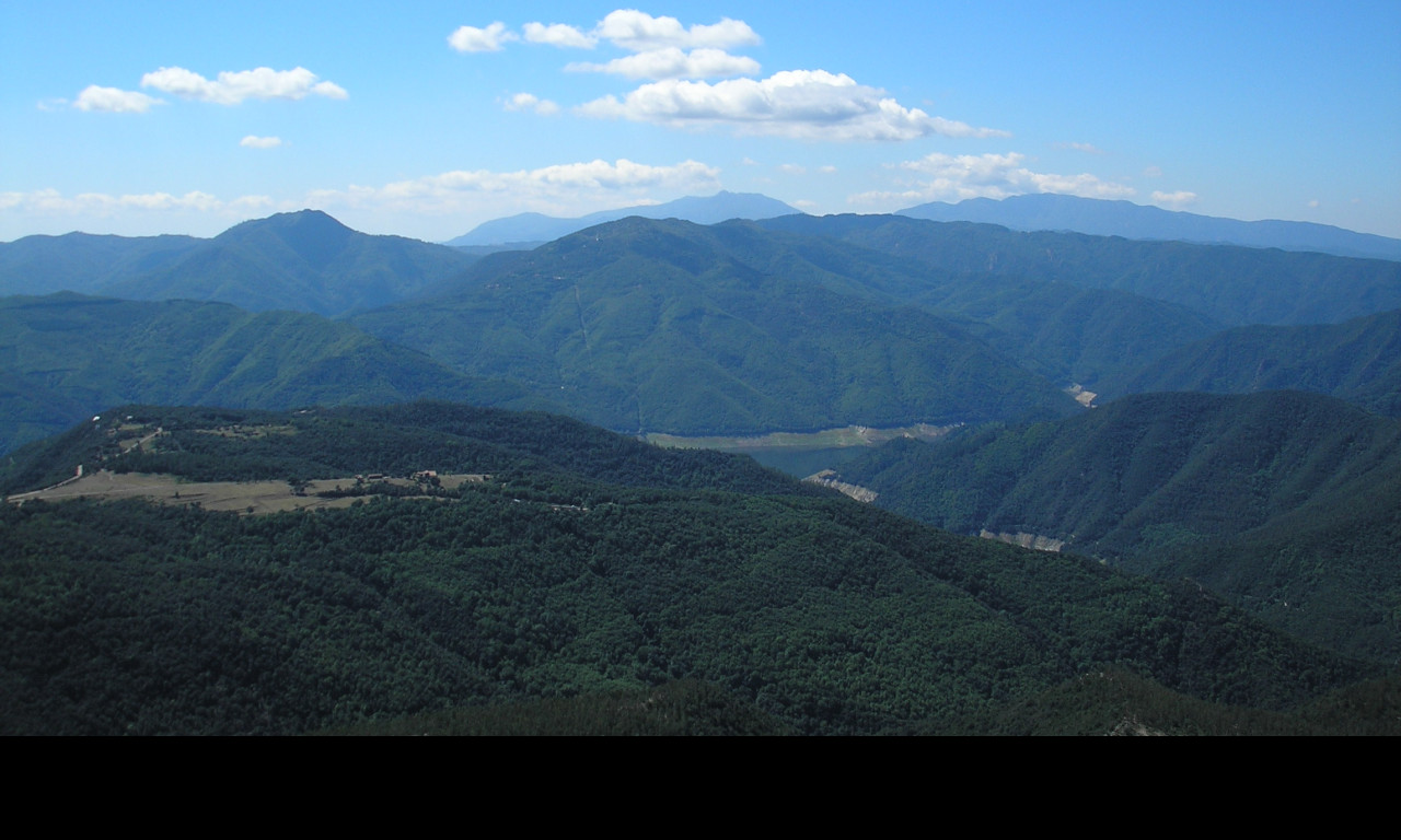 Tapeta e_zona_volcanica_garrotxa_07