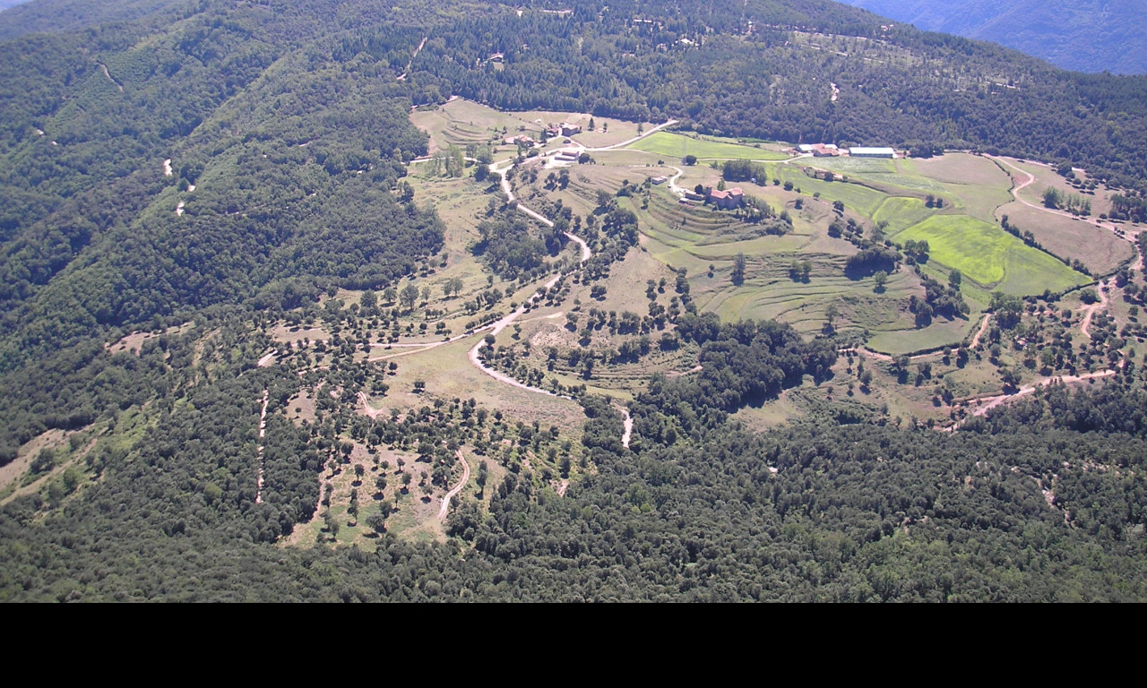 Tapeta e_zona_volcanica_garrotxa_08