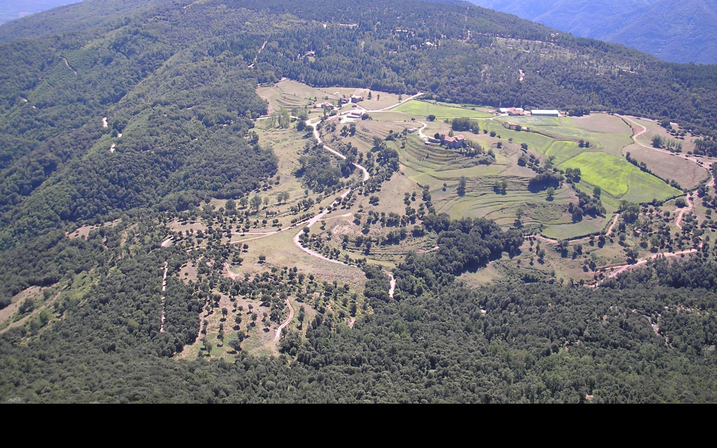 Tapeta e_zona_volcanica_garrotxa_08