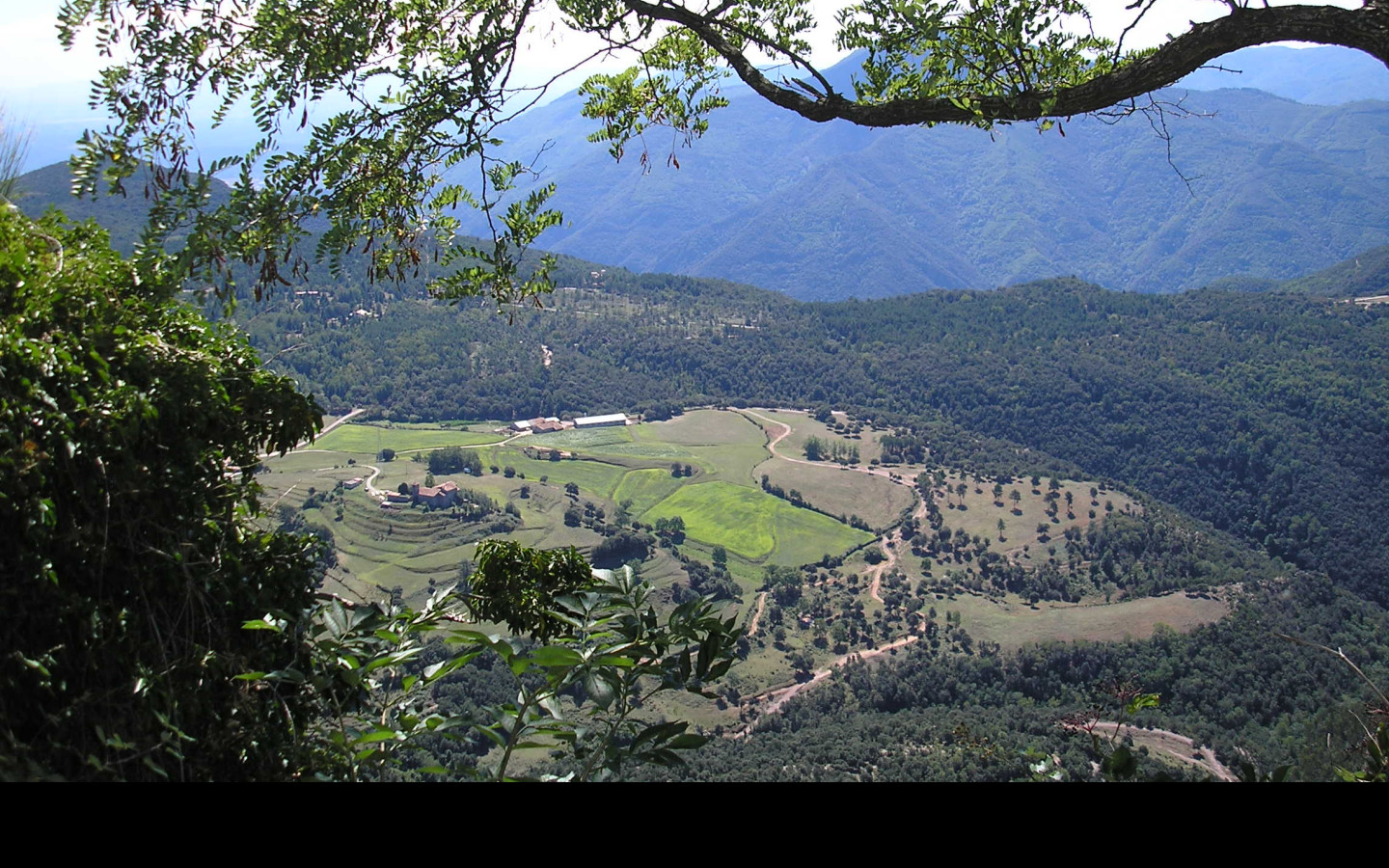 Tapeta e_zona_volcanica_garrotxa_09