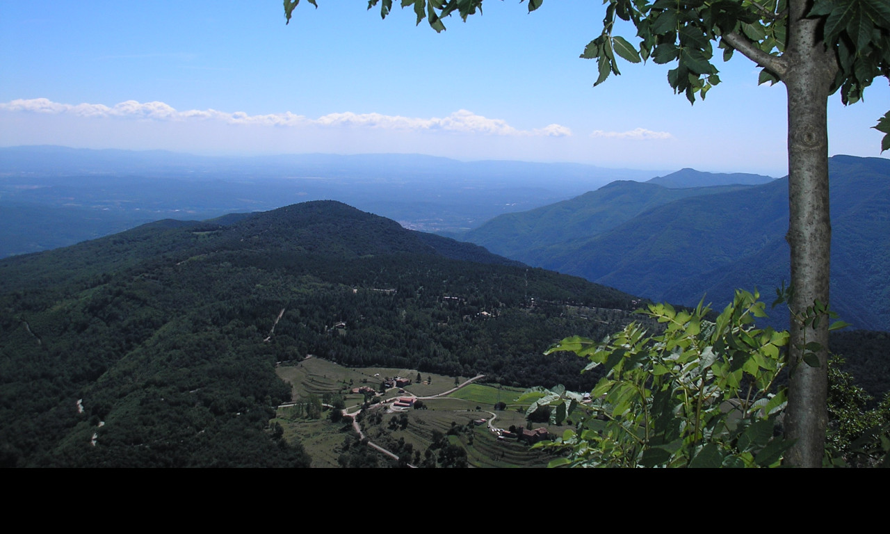 Tapeta e_zona_volcanica_garrotxa_14