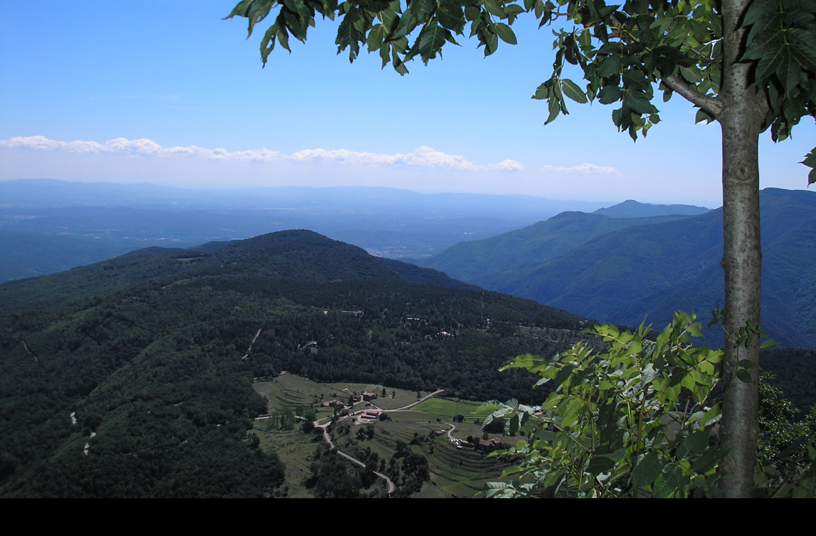 Tapeta e_zona_volcanica_garrotxa_14