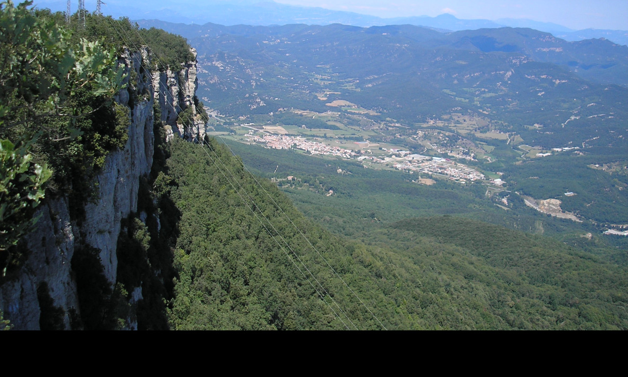 Tapeta e_zona_volcanica_garrotxa_16