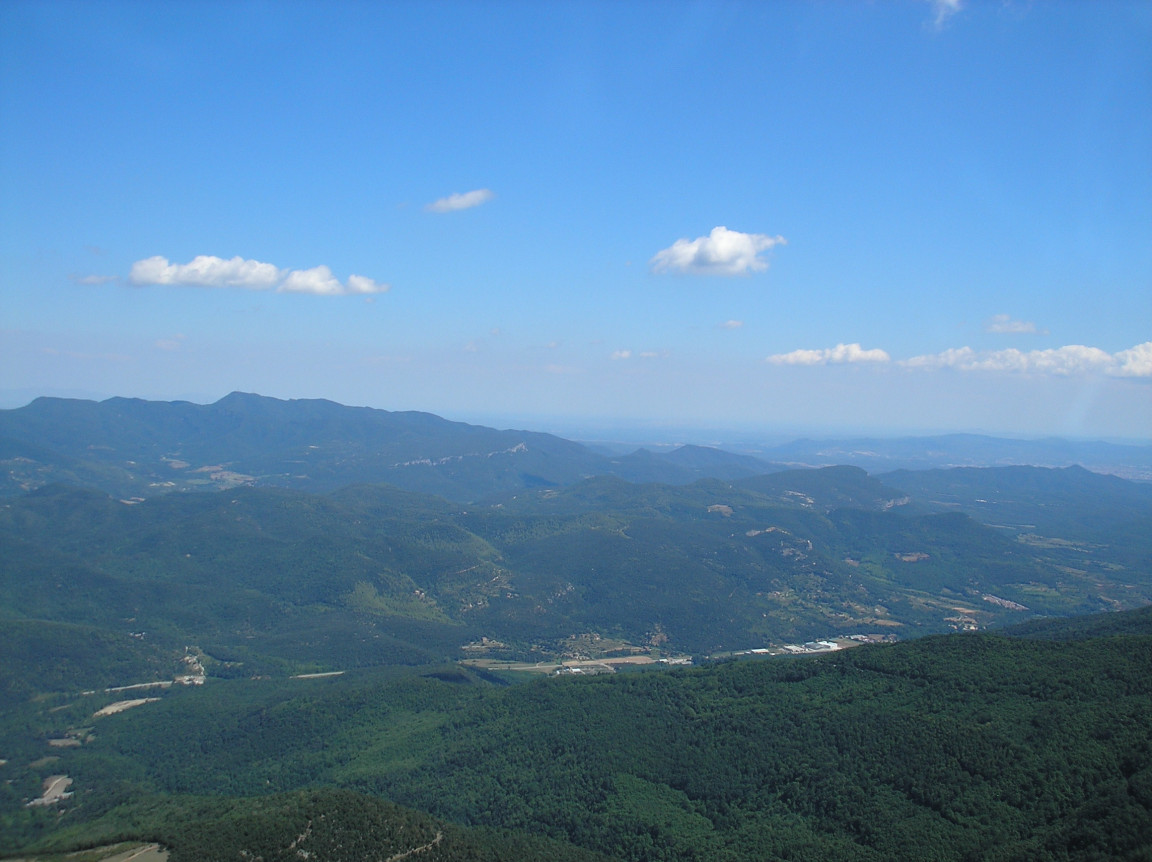 Tapeta e_zona_volcanica_garrotxa_17