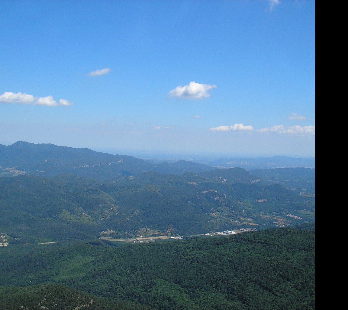 Tapeta e_zona_volcanica_garrotxa_17