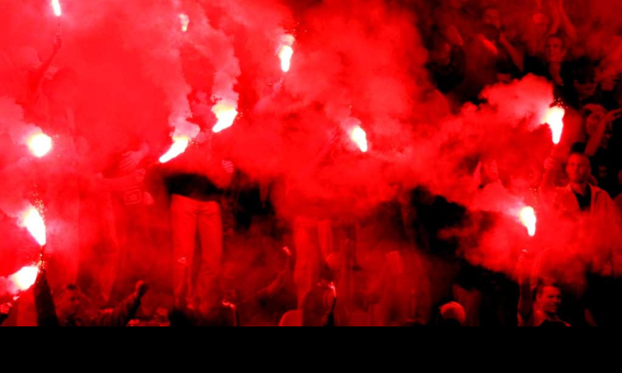 Tapeta fanousci3
