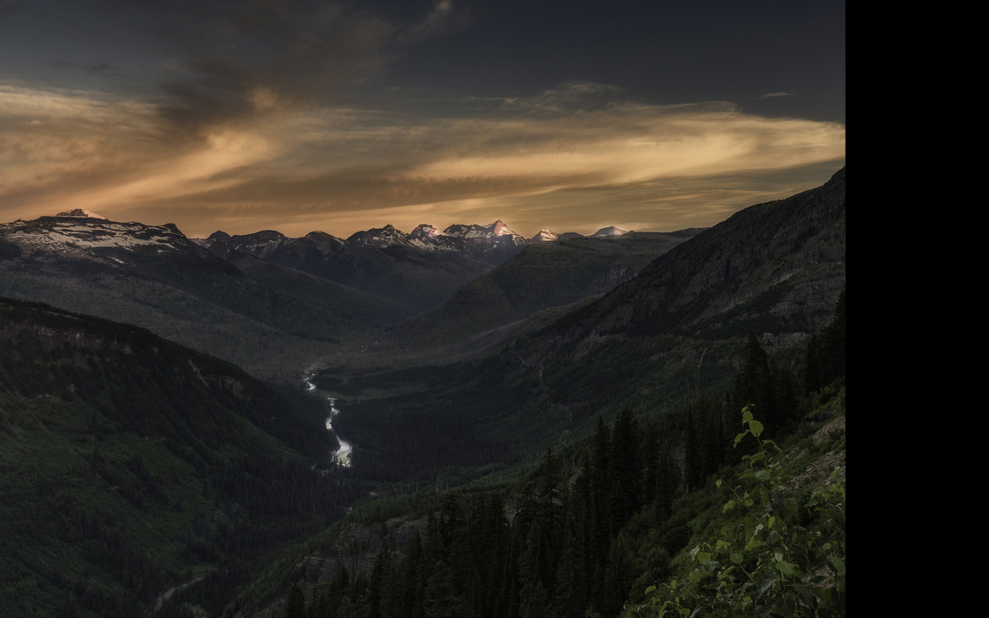 Tapeta glacier__logan_pass