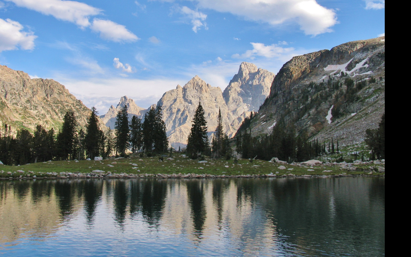 Tapeta grand_teton__jezero_solitude