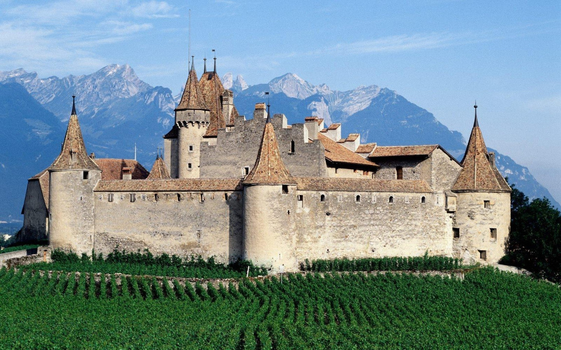 Tapeta hrad_aigle__svycarsko