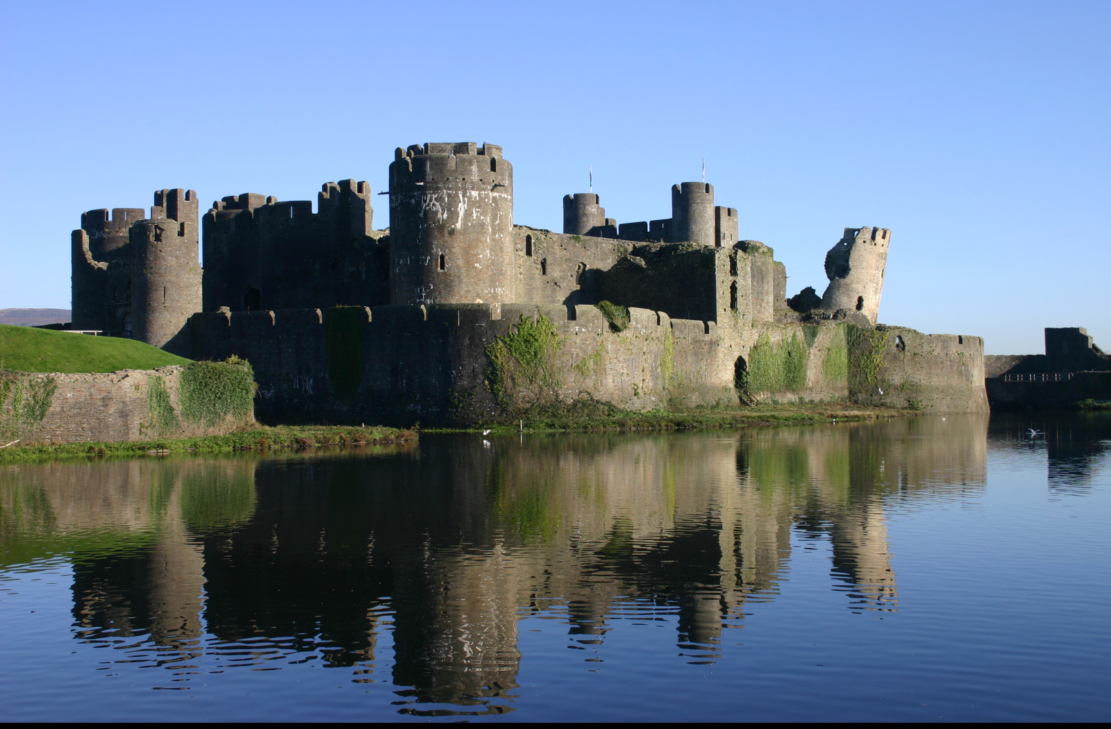 Tapeta hrad_caerphilly__wales