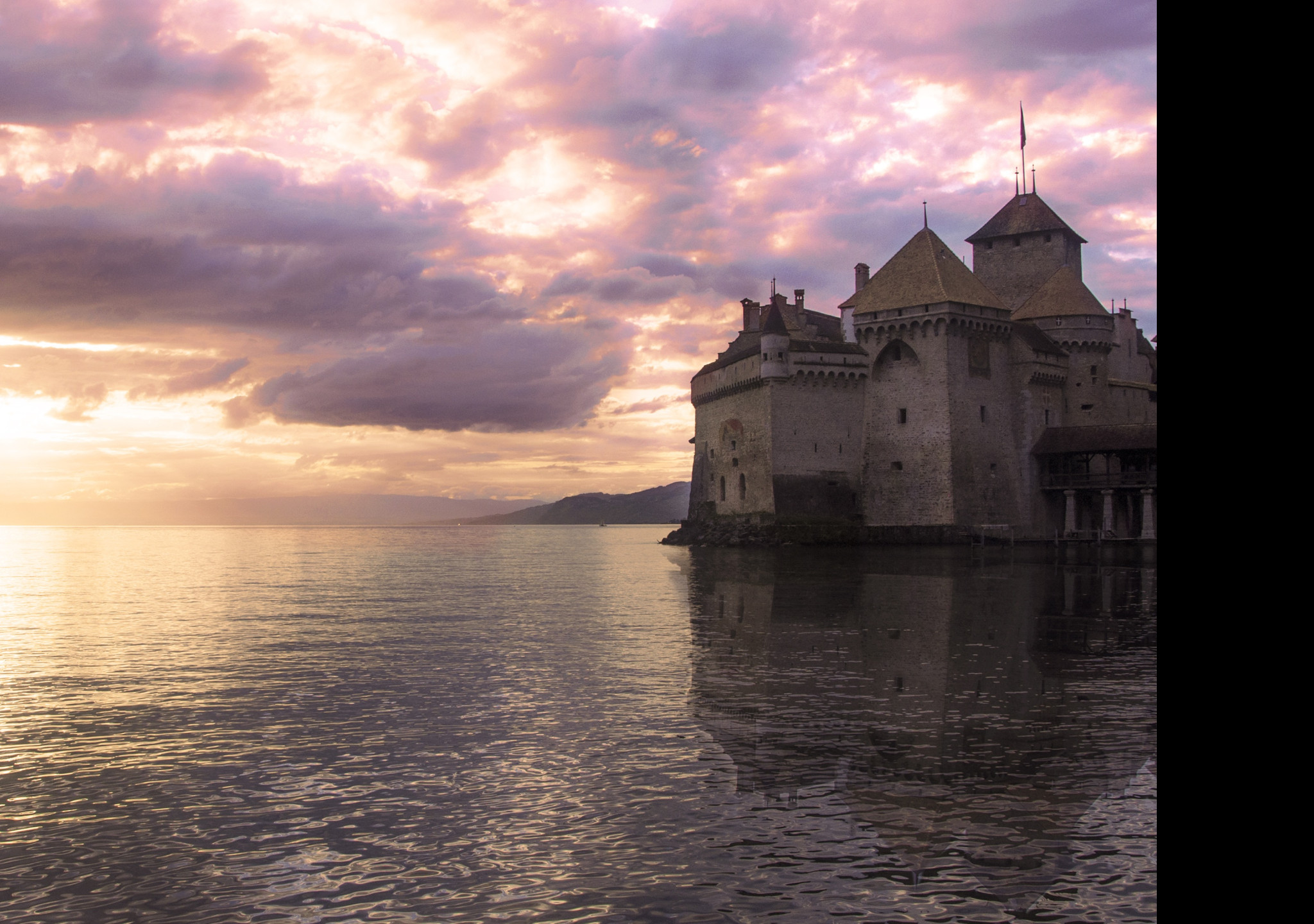 Tapeta hrad_chillon__svycarsko