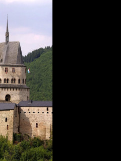 Tapeta hrad_vianden__lucembursko