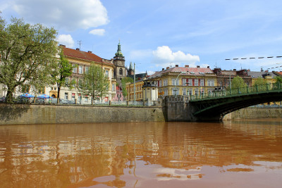 Tapeta: Hradec Krlov - u Labe