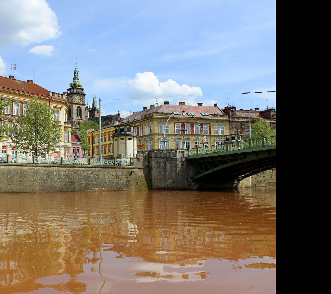 Tapeta hradec_kralove___u_labe