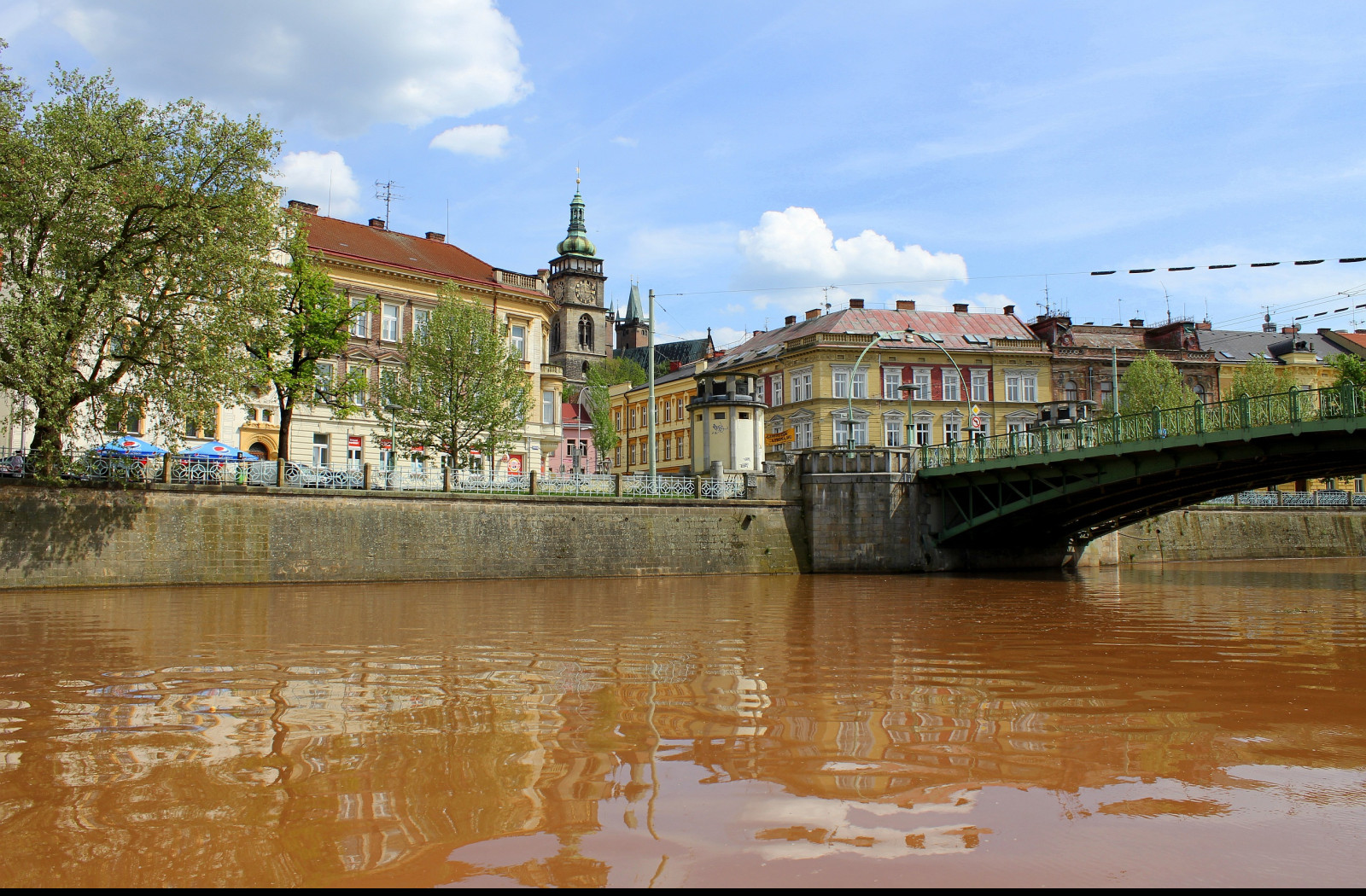 Tapeta hradec_kralove___u_labe
