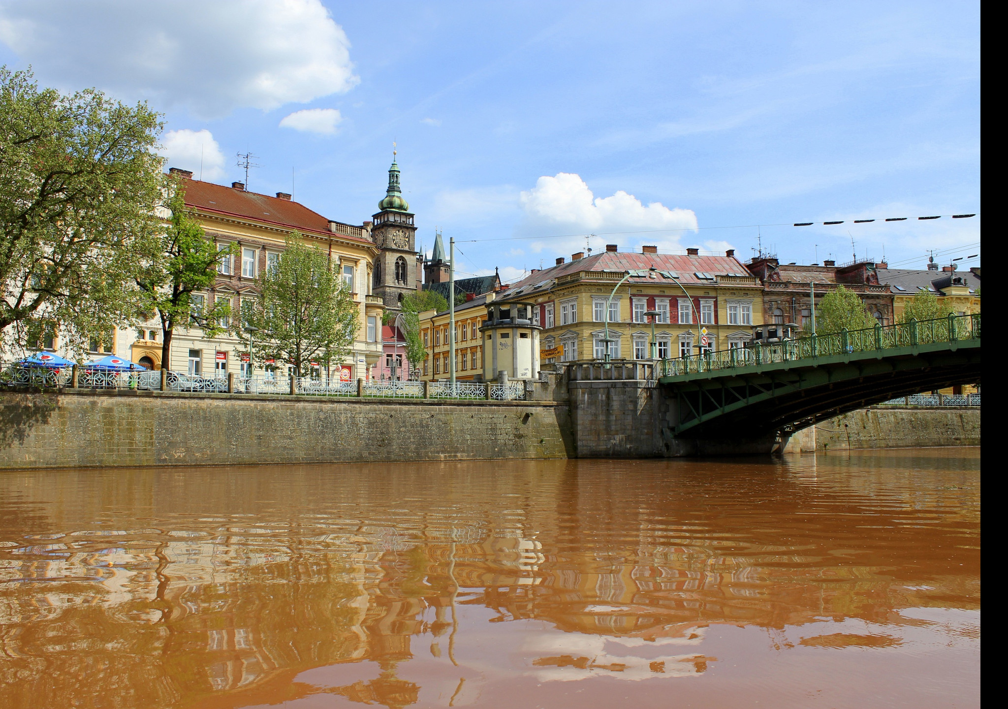 Tapeta hradec_kralove___u_labe
