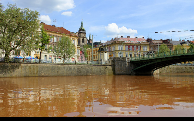 Tapeta hradec_kralove___u_labe