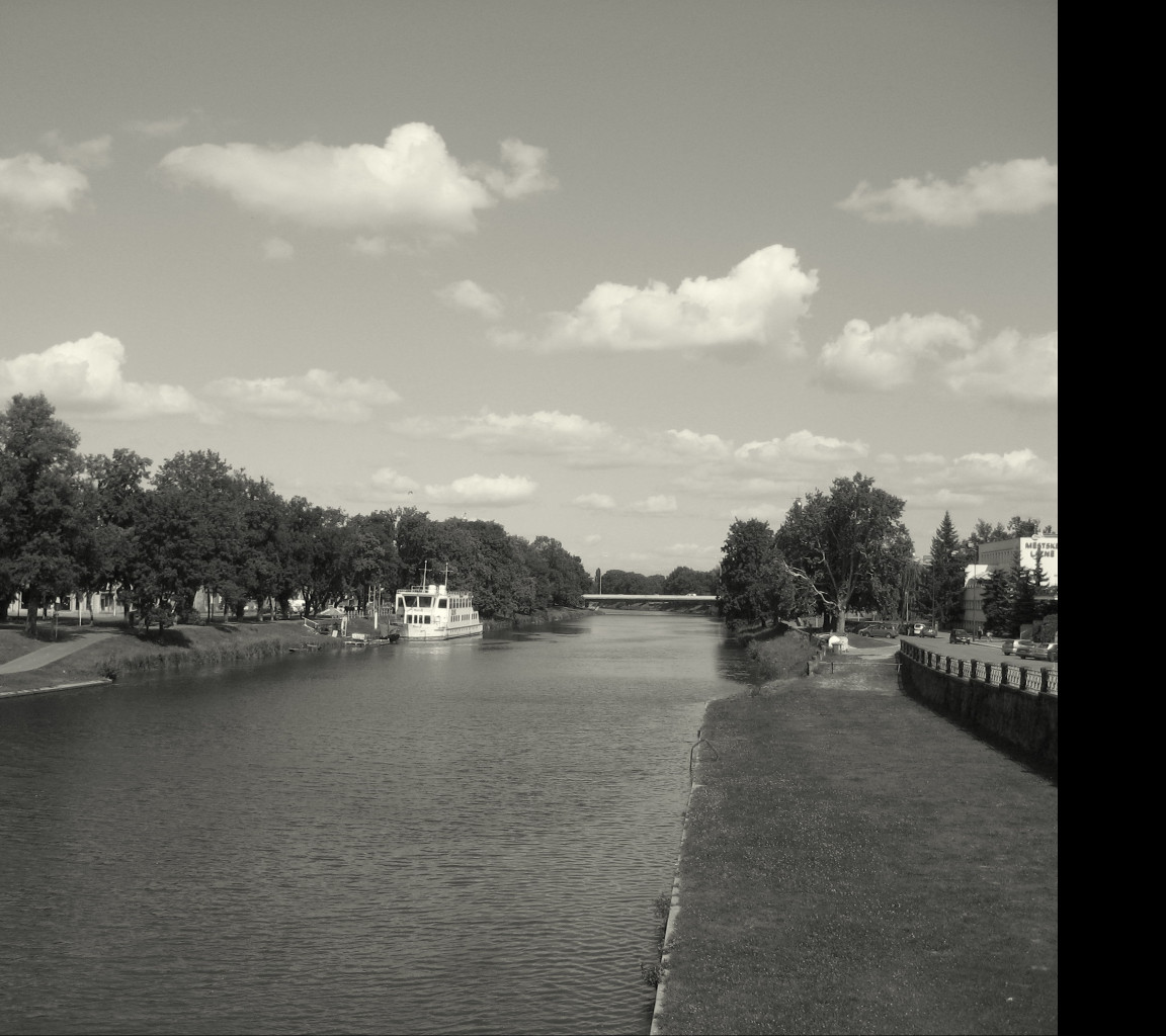 Tapeta hradec_kralove_u_labe
