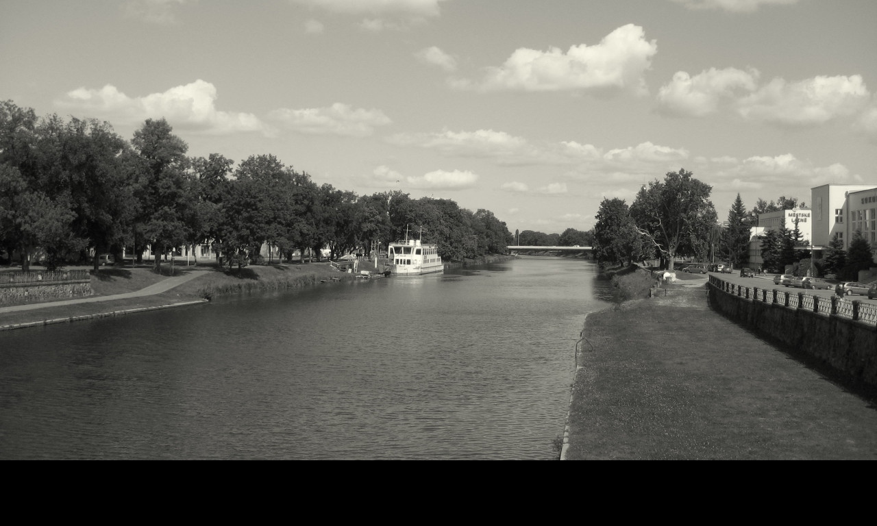 Tapeta hradec_kralove_u_labe