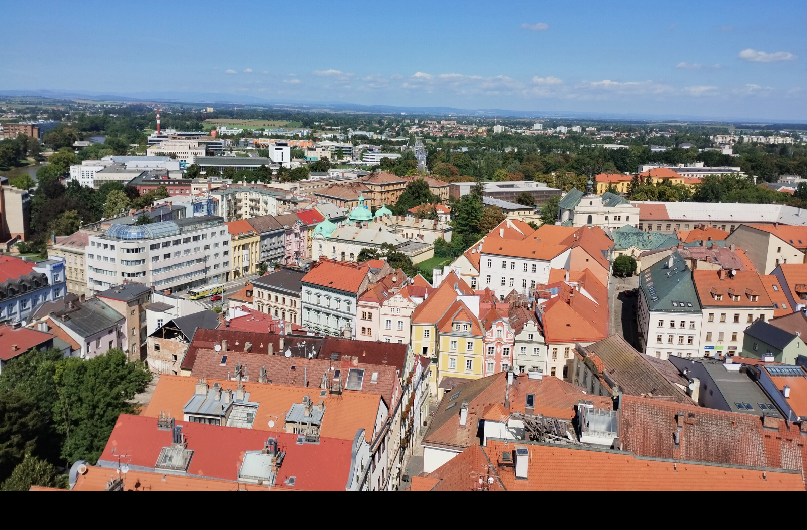 Tapeta hradec_kralove_z_bile_veze