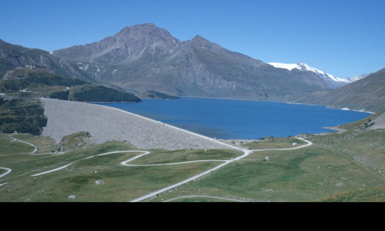 Tapeta jezero_moncenisio
